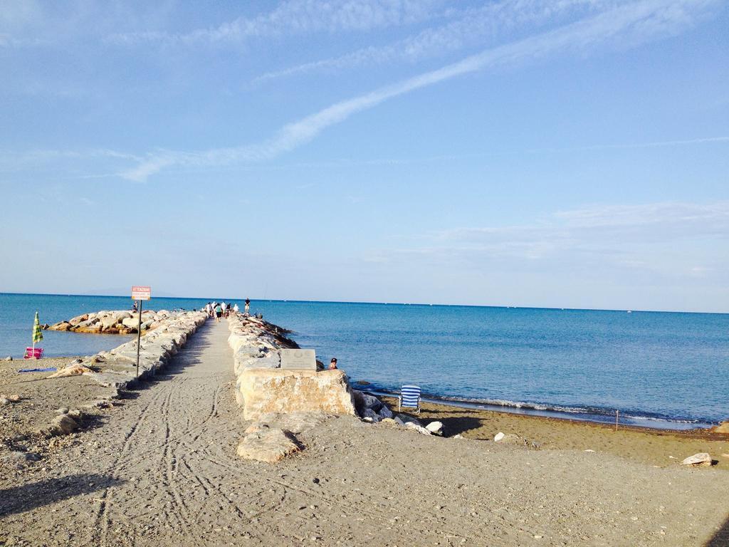 Hotel Sileoni Marina di Cecina Exterior photo
